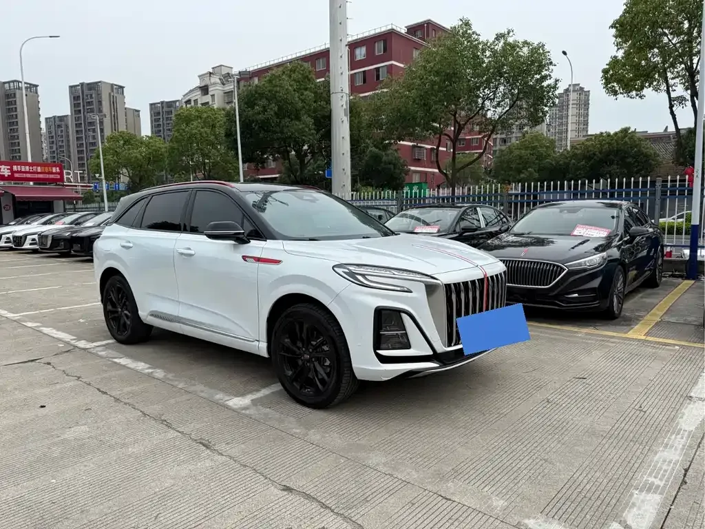 Hongqi HS3 — фото 8