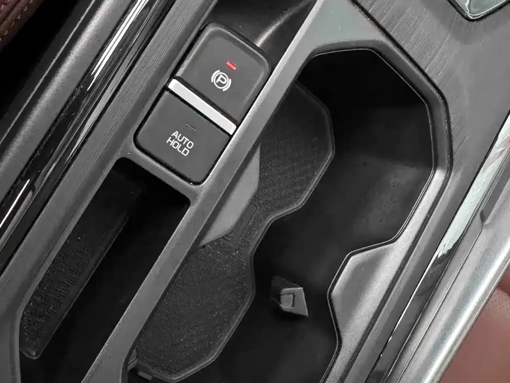 Geely Vision X6 — фото 10