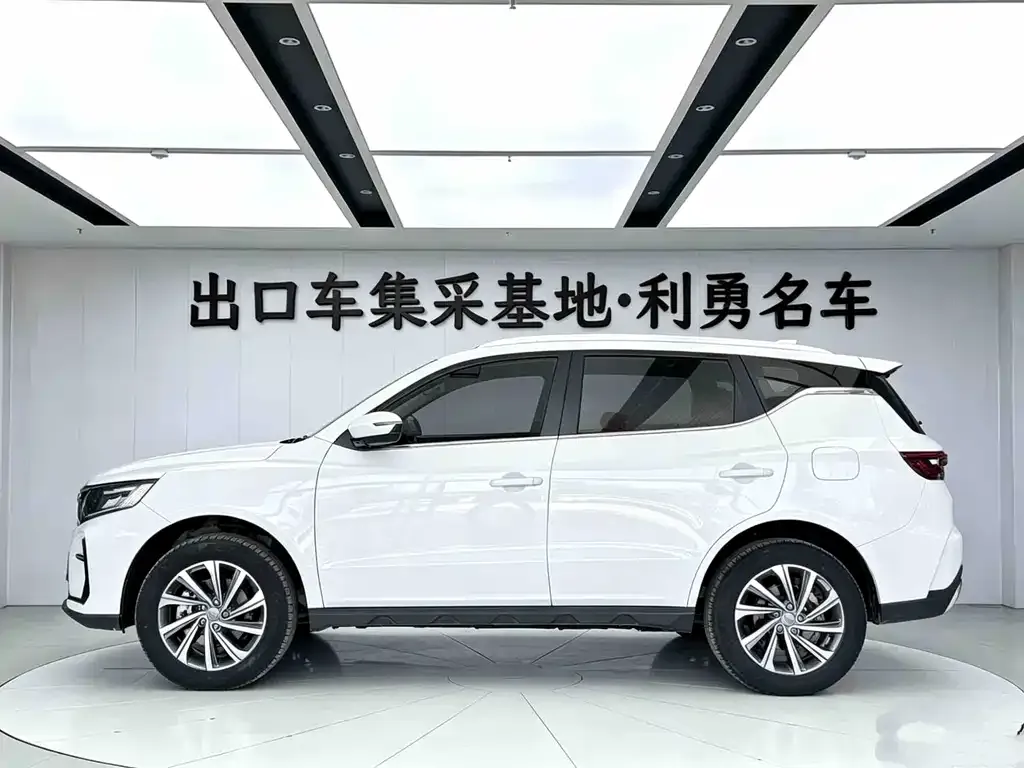 Geely Vision X6 — фото 8