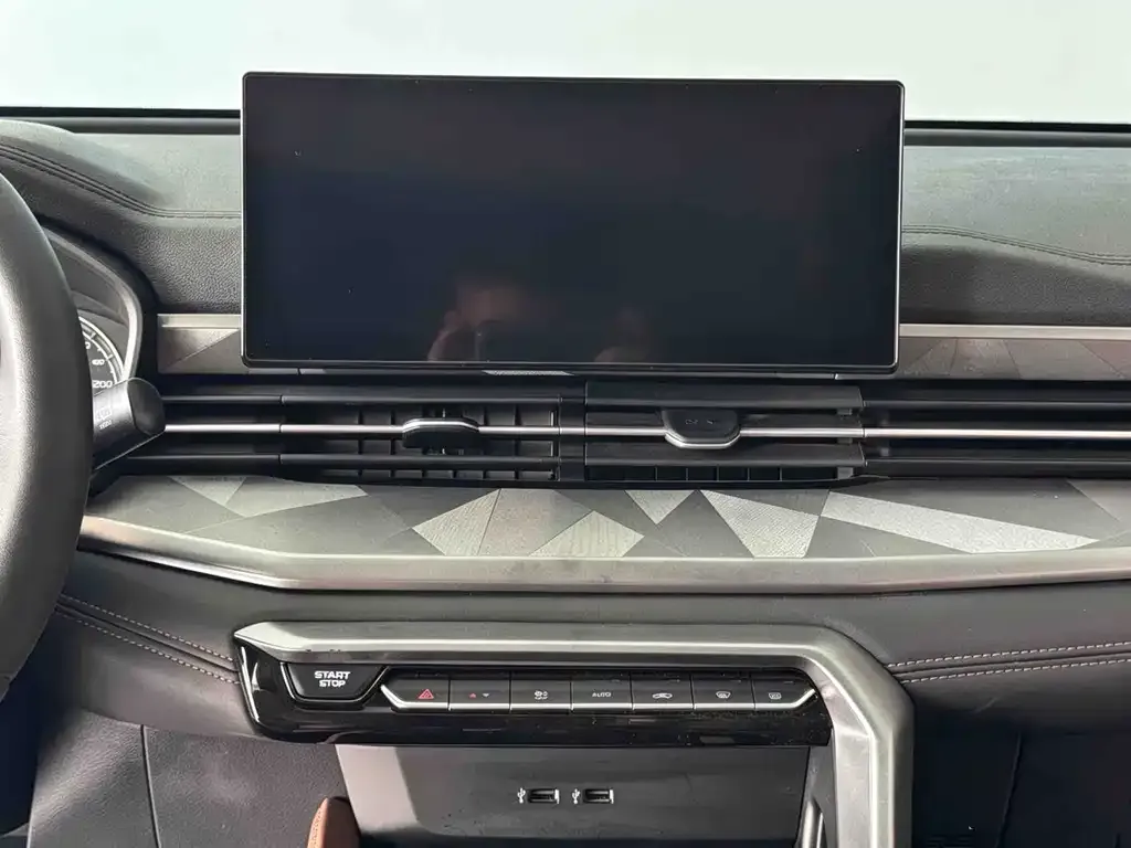 Geely Vision X6 — фото 6