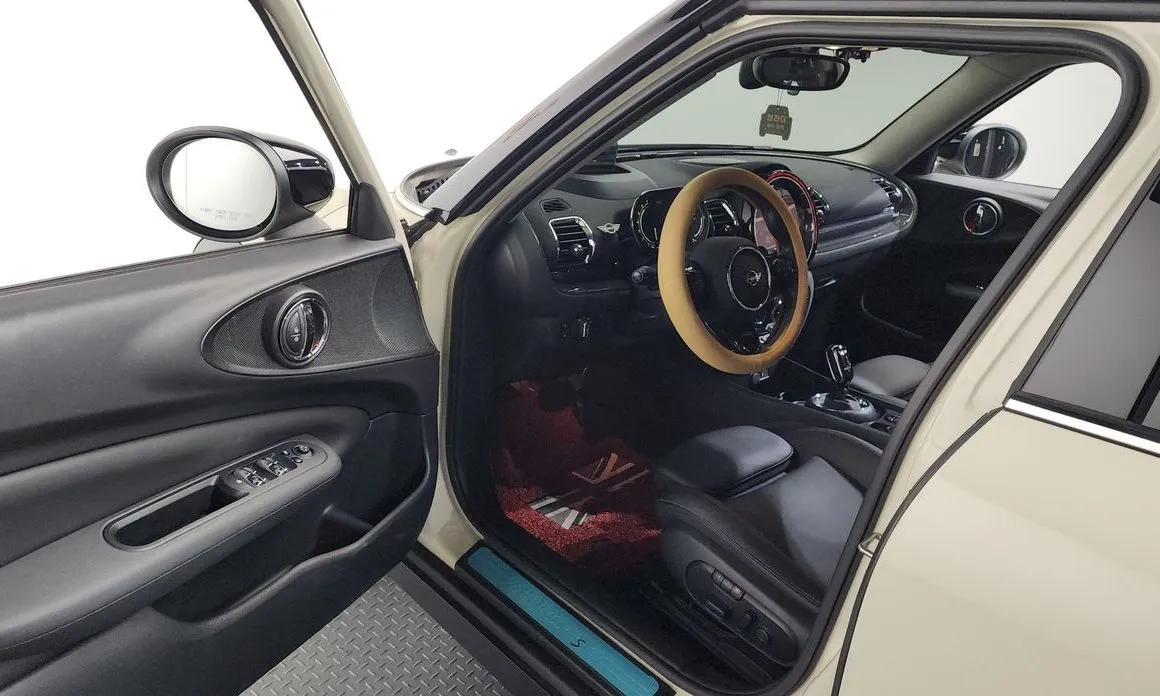 Mini Clubman 2021 из KR, фото 8