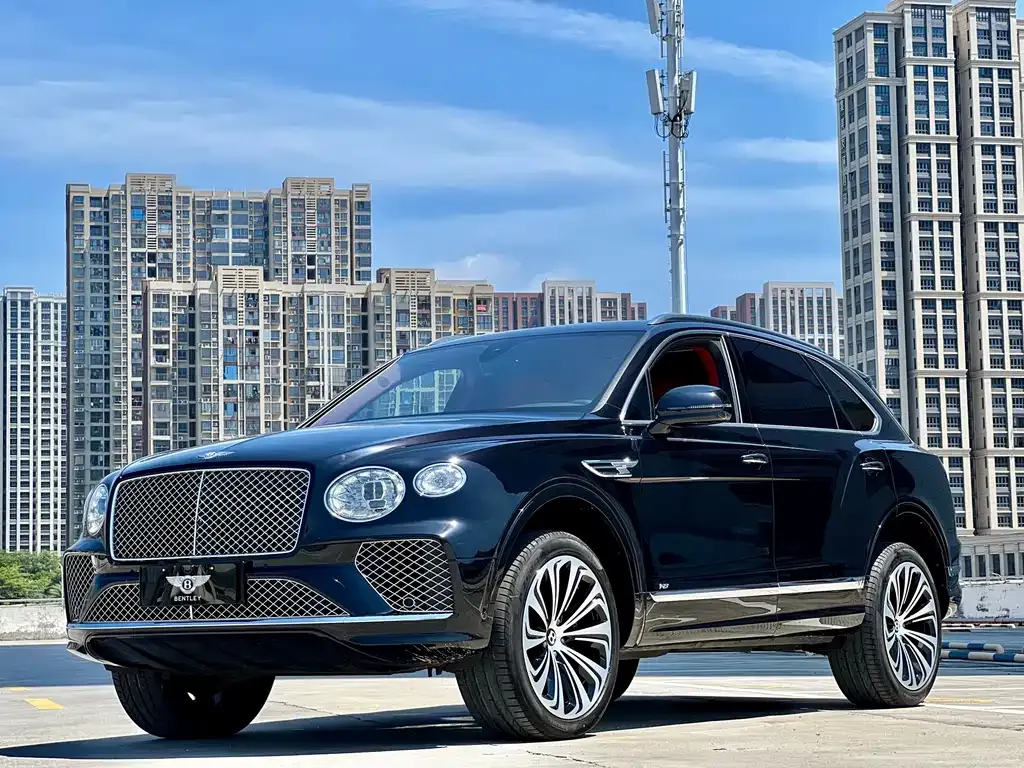 Bentley Bentayga — фото 10
