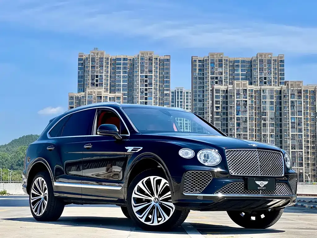 Bentley Bentayga — фото 8