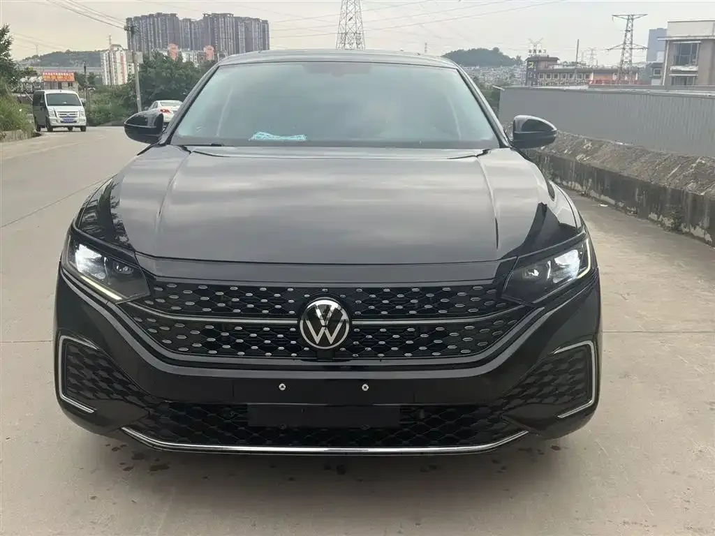 Volkswagen Passat — фото 7