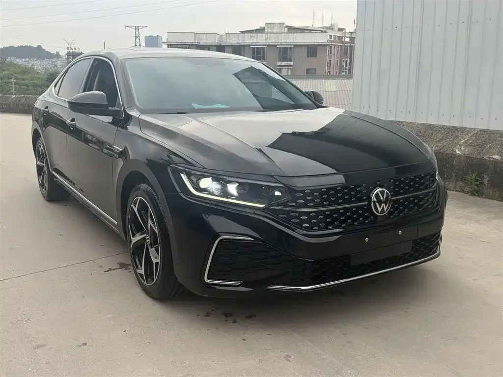 Volkswagen Passat — фото 4
