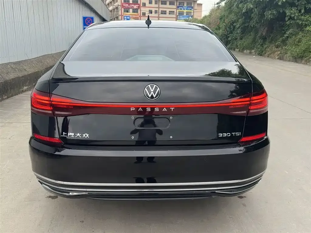 Volkswagen Passat — фото 2