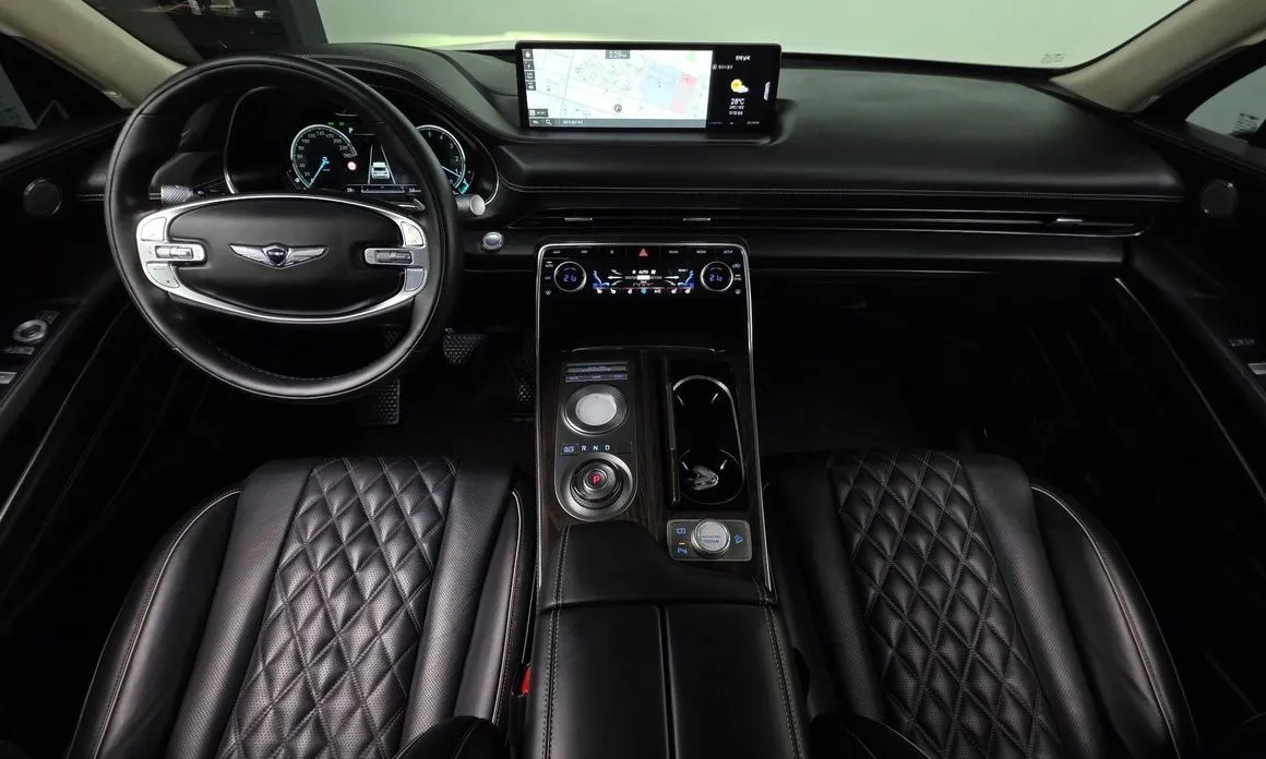 Genesis GV80 — фото 10