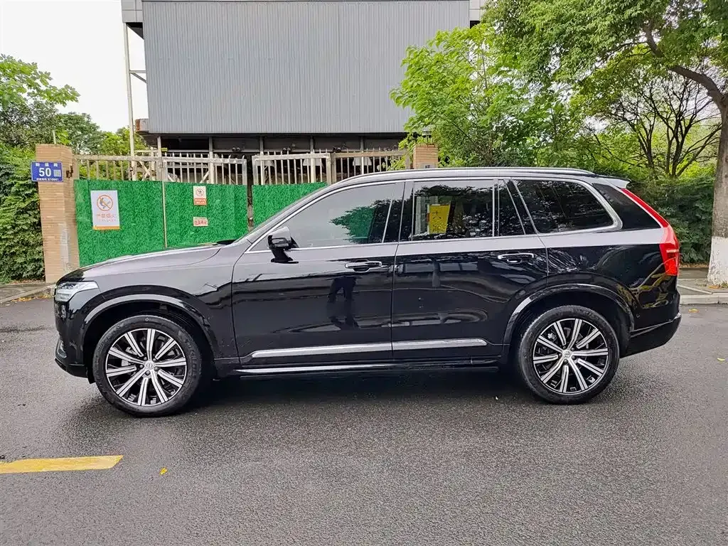 Volvo XC90 — фото 6