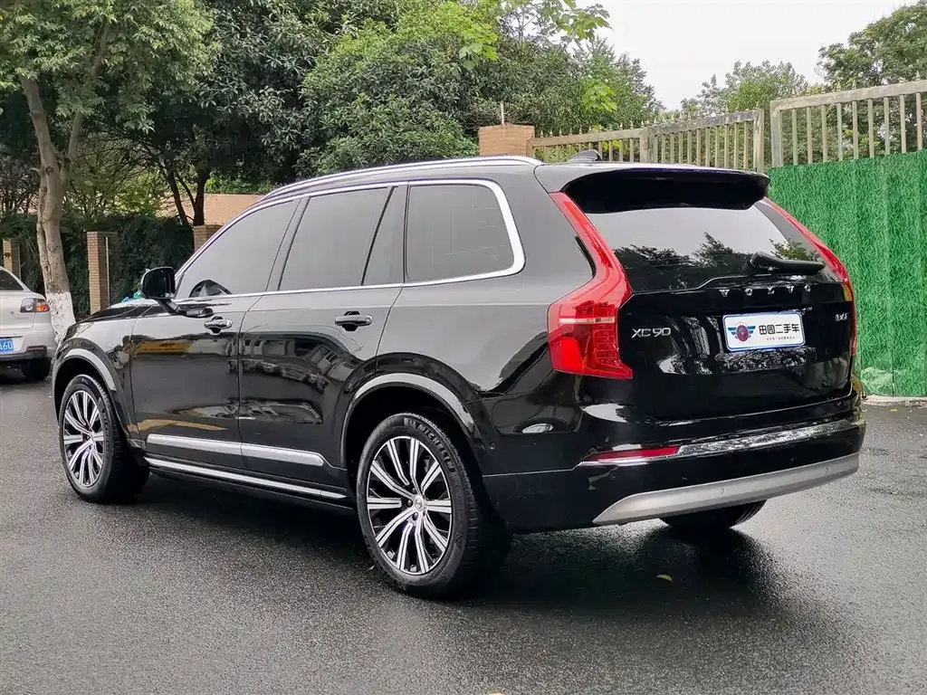 Volvo XC90 — фото 7