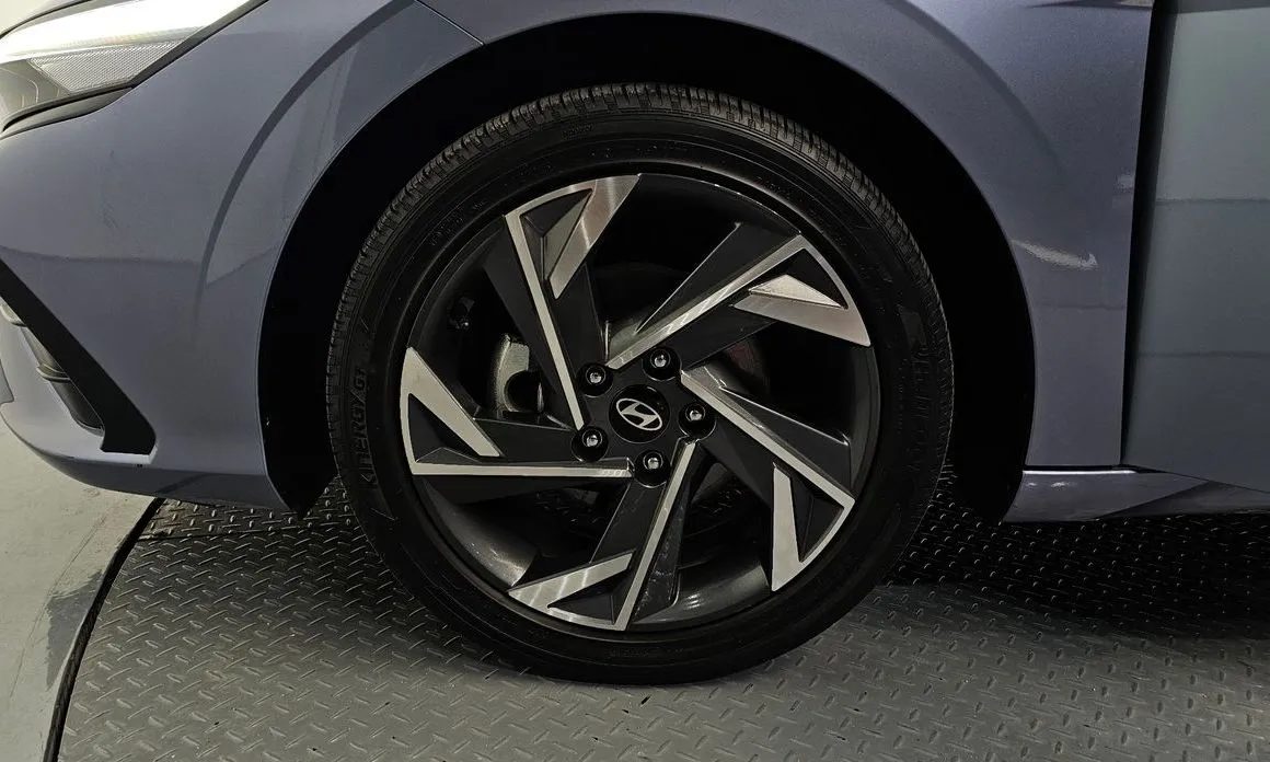 Hyundai AVANTE — фото 8