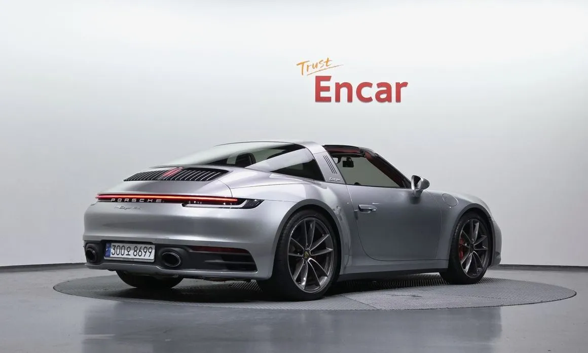 Porsche 911 2024 из KR, фото 4