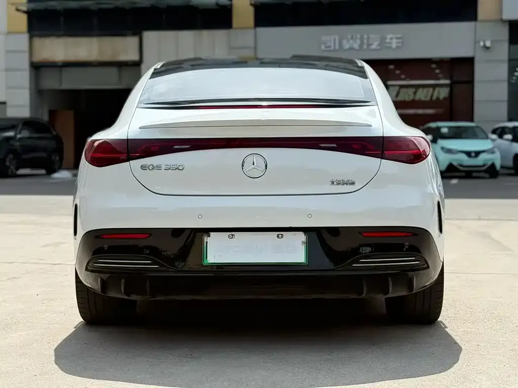 Mercedes-Benz EQE 2023 из CN, фото 2