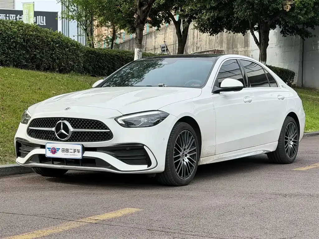 Mercedes-Benz C-Class — фото 1