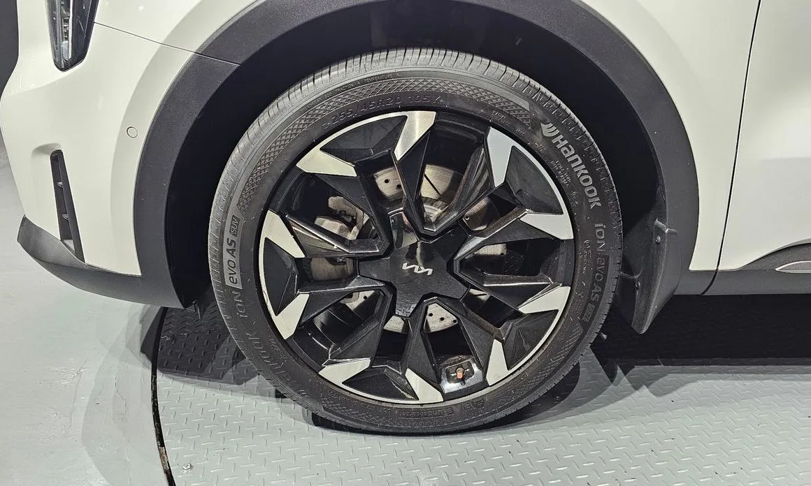 Kia Sorento — фото 4