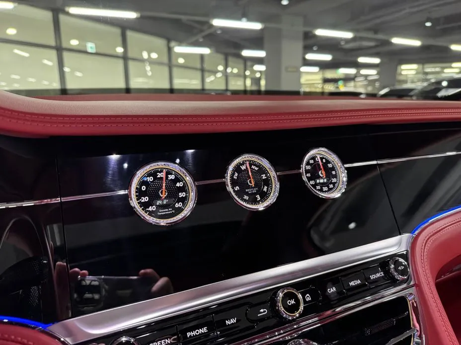 Bentley Flying Spur 2021 из KR, фото 8