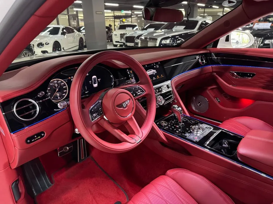 Bentley Flying Spur 2021 из KR, фото 6