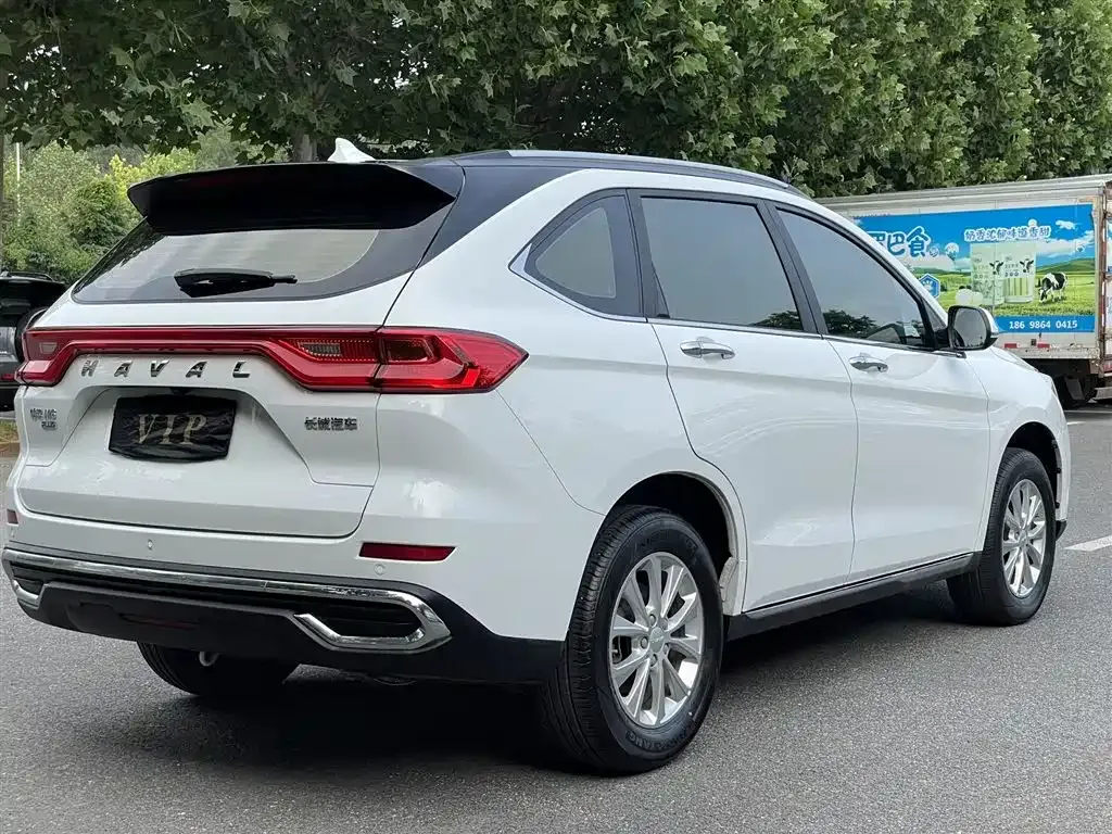 Haval M6 — фото 5