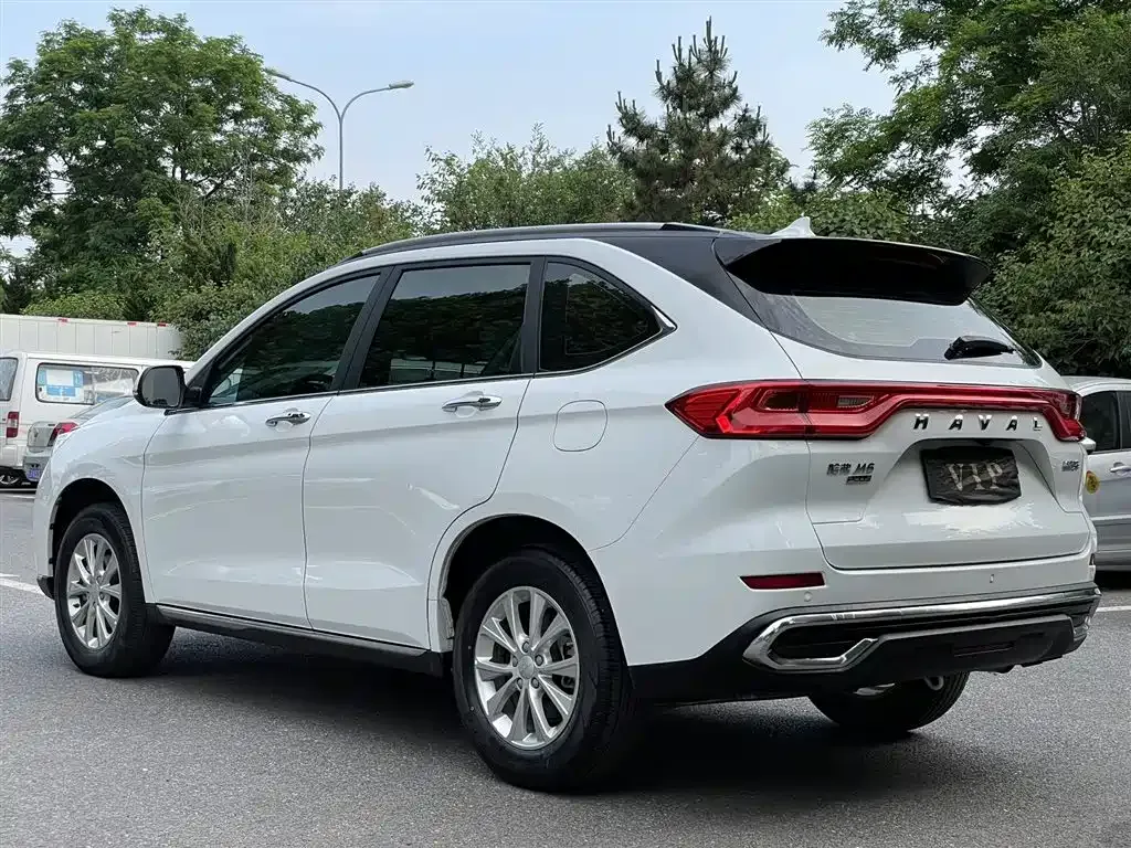 Haval M6 — фото 8