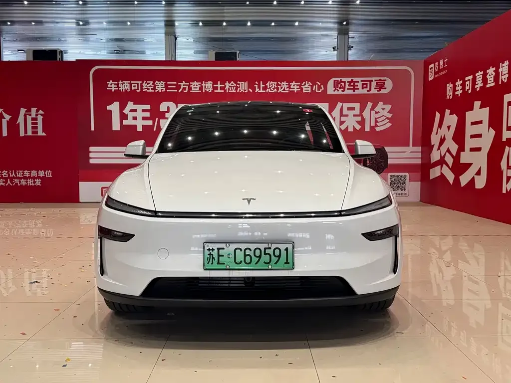 Tesla Model Y — фото 6