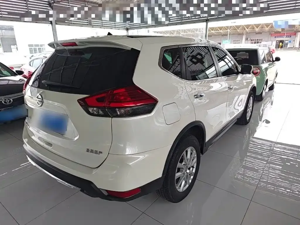 Nissan X-Trail 2023 из CN, фото 3