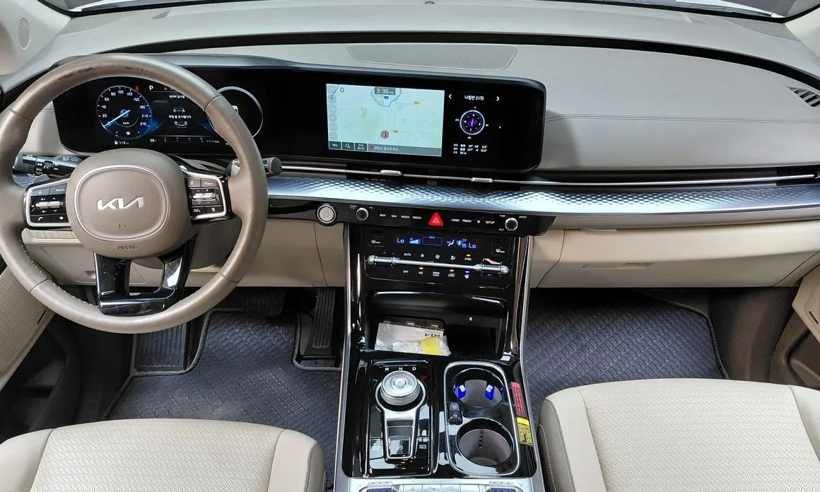 Kia Carnival 2023 из KR, фото 4