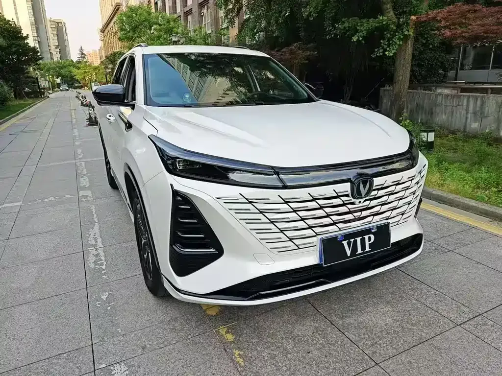 Changan CS75PLUS — фото 8