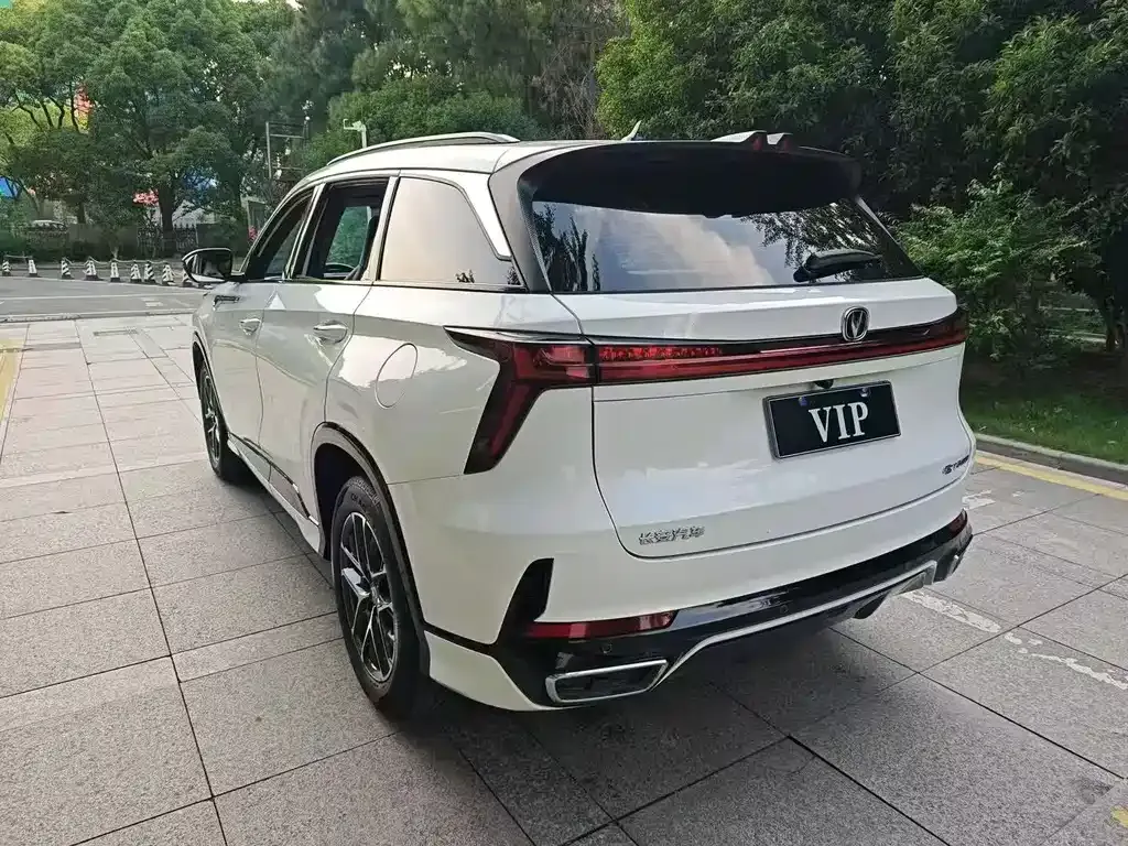 Changan CS75PLUS — фото 9