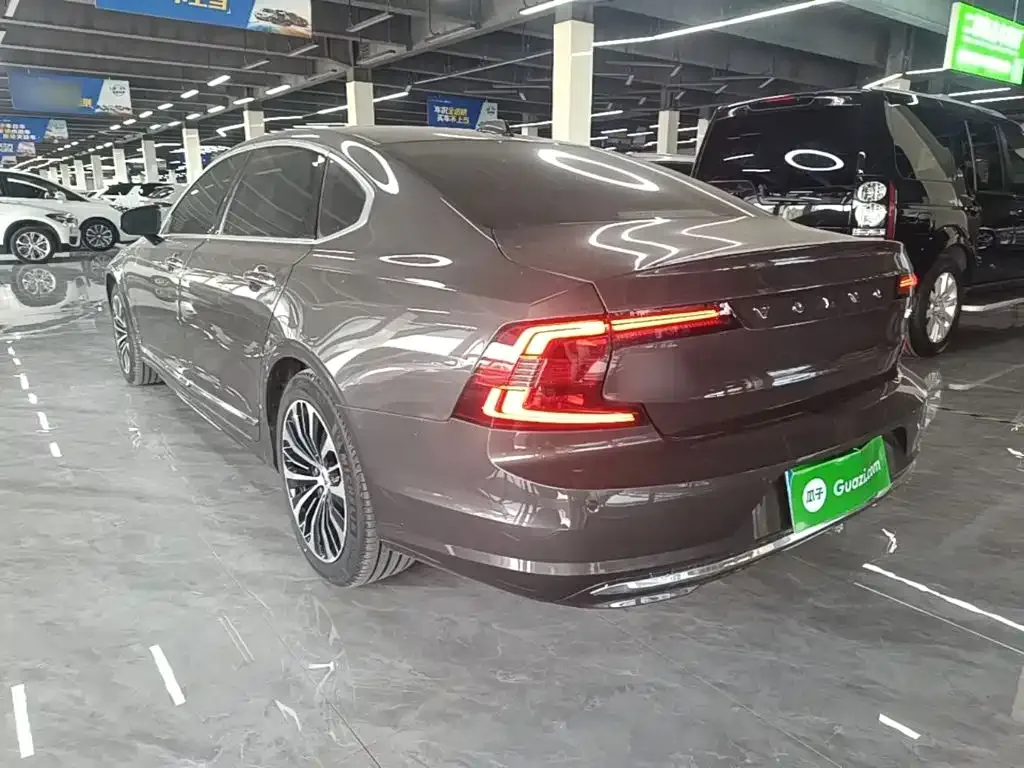 Volvo S90 — фото 4