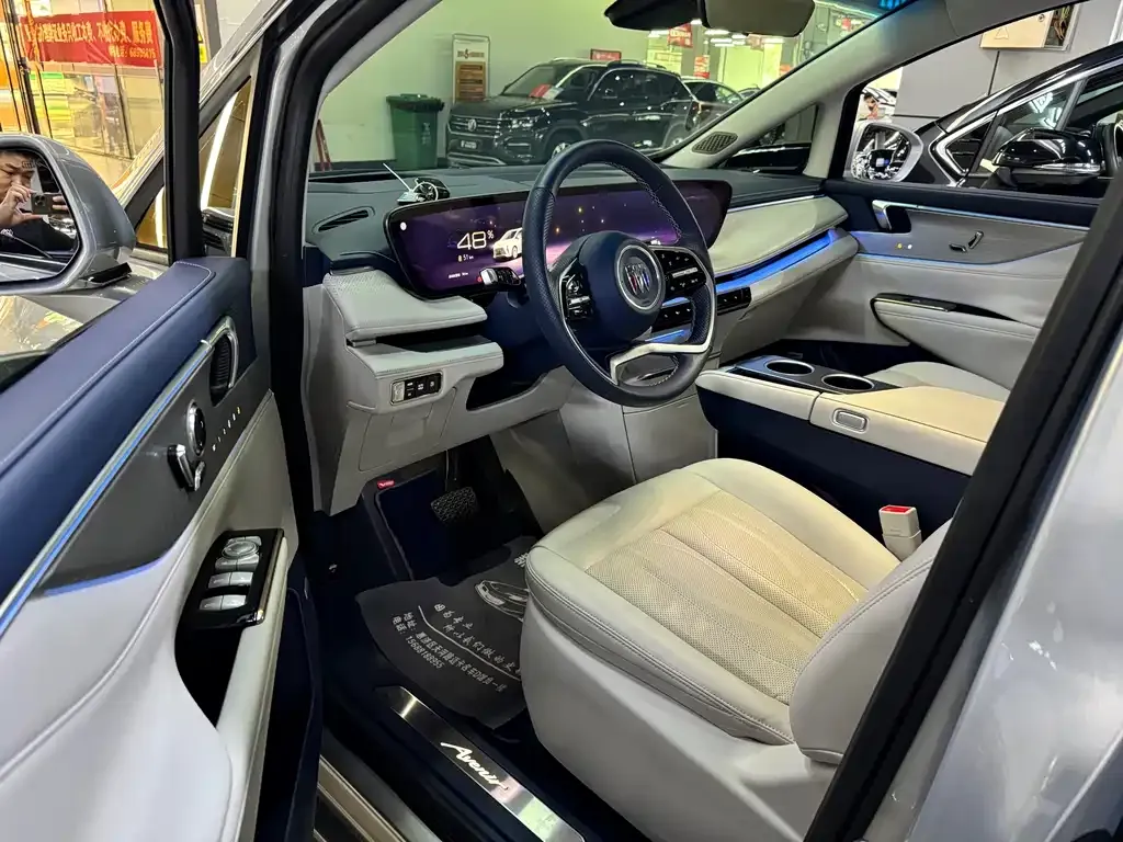 Buick GL8 Hybrid — фото 7