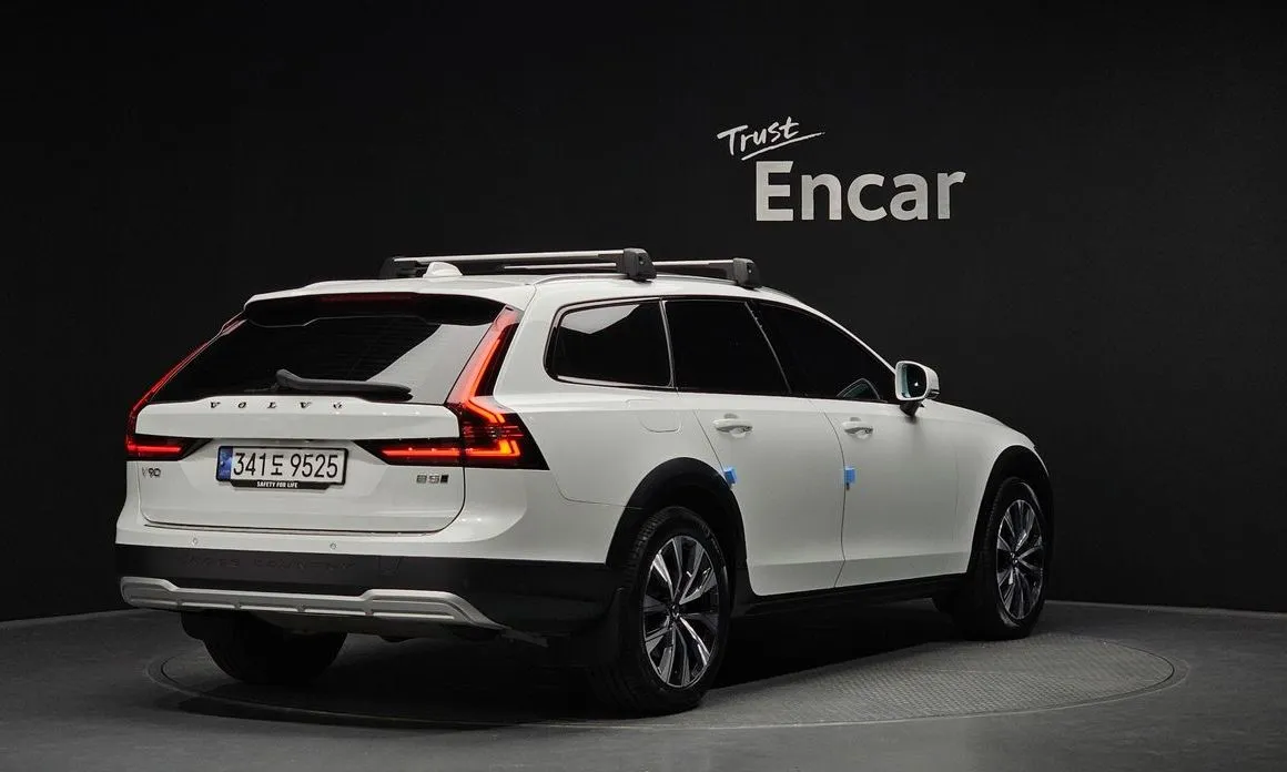 Volvo V90 2023 из KR, фото 2