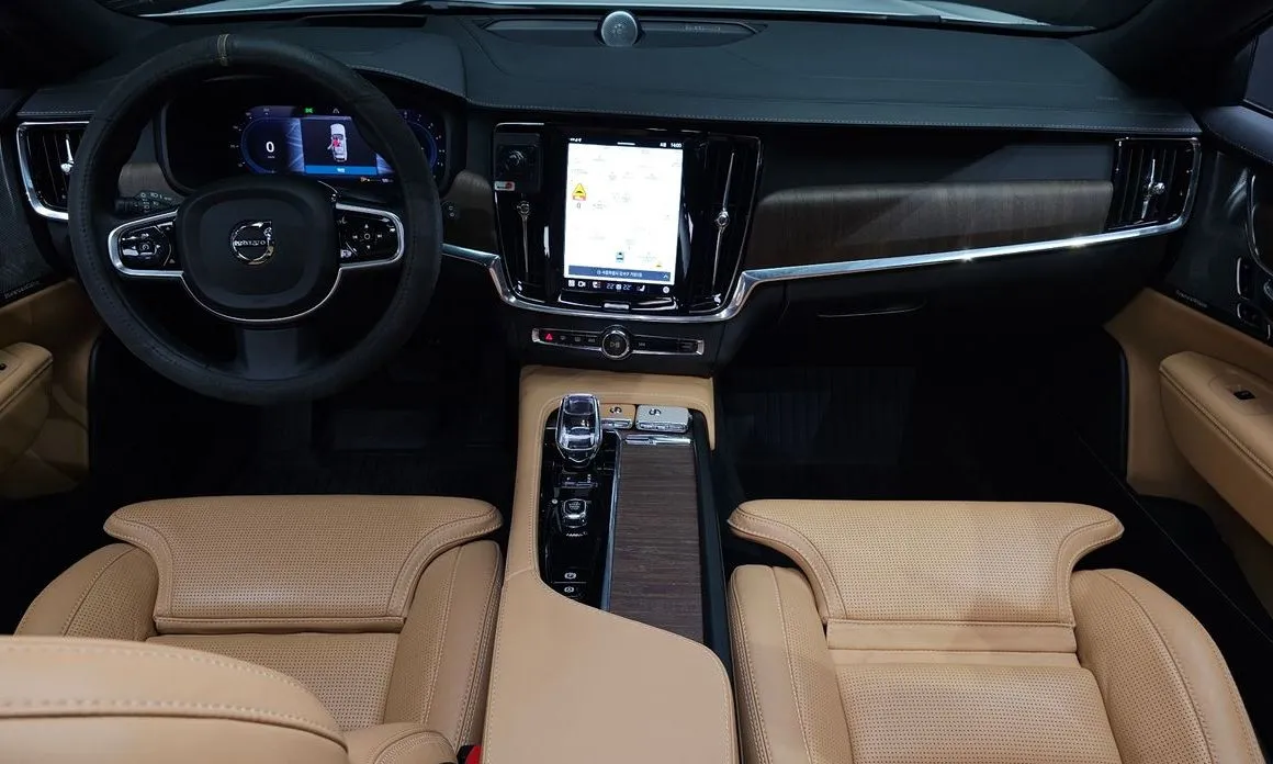 Volvo V90 2023 из KR, фото 7