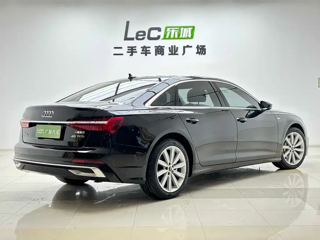 Audi A6L — фото 7