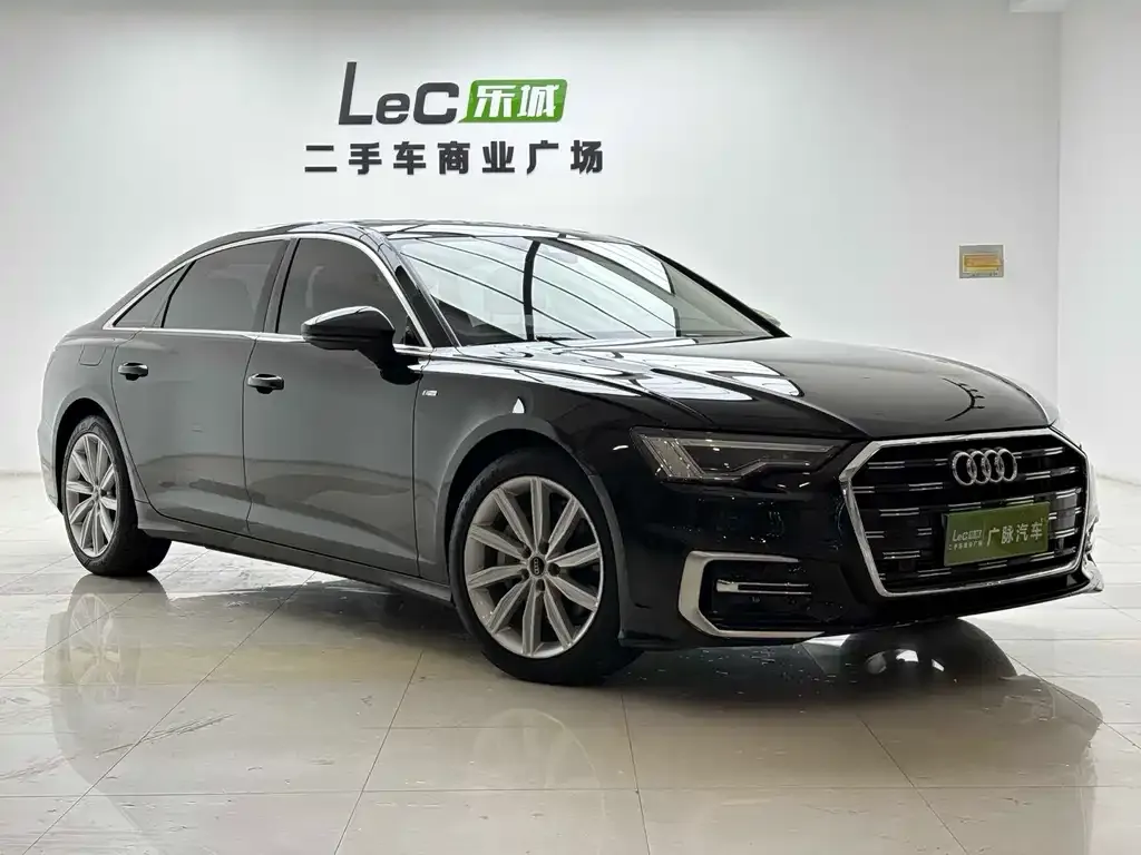 Audi A6L — фото 9