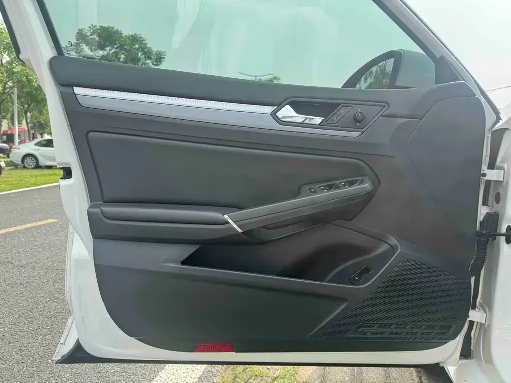 Volkswagen Lamando 2022 из CN, фото 4