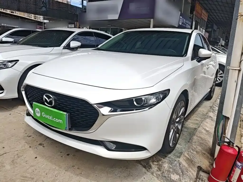 Mazda 3 Axela — фото 3