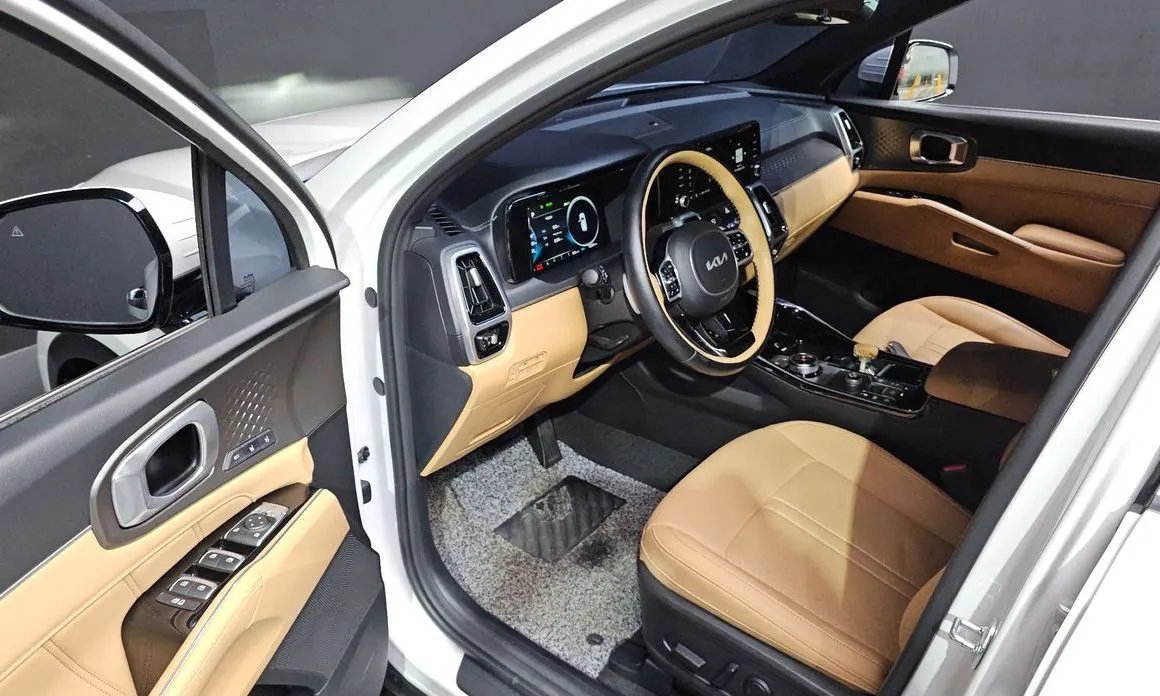 Kia Sorento — фото 6