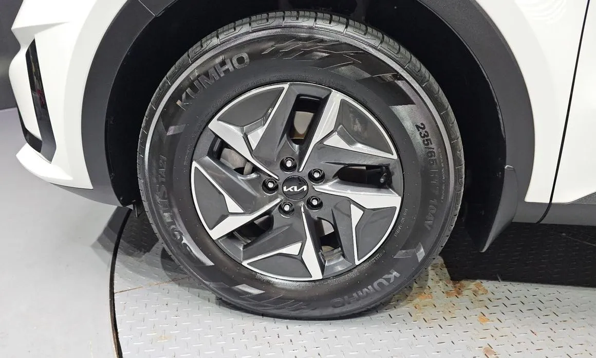 Kia Sorento — фото 5