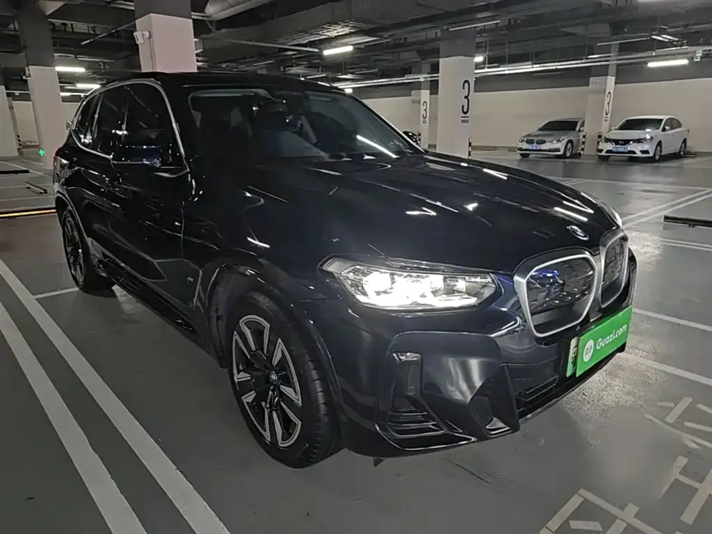 BMW iX3 — фото 3