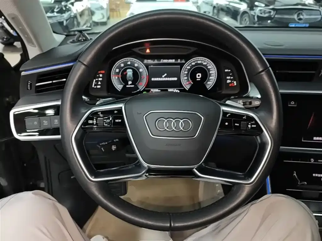 Audi A6 (Import) — фото 8