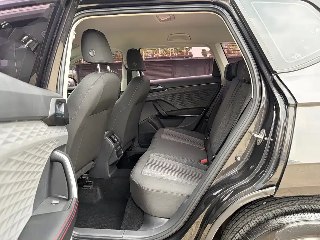 Volkswagen Tharu 2022 из CN, фото 4