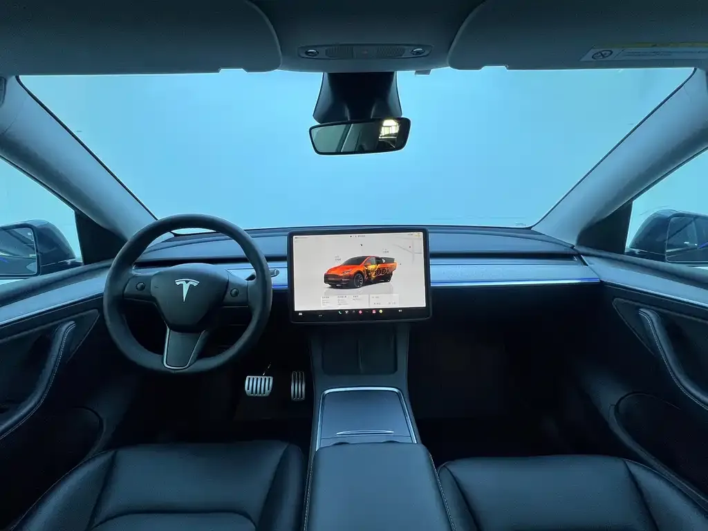 Tesla Model Y — фото 7
