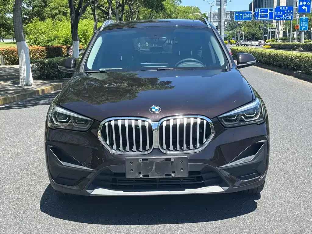 BMW X1 — фото 10