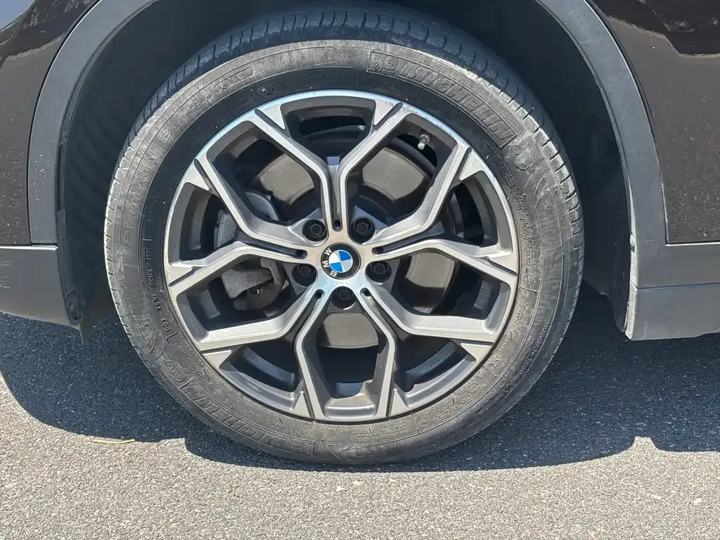 BMW X1 — фото 4