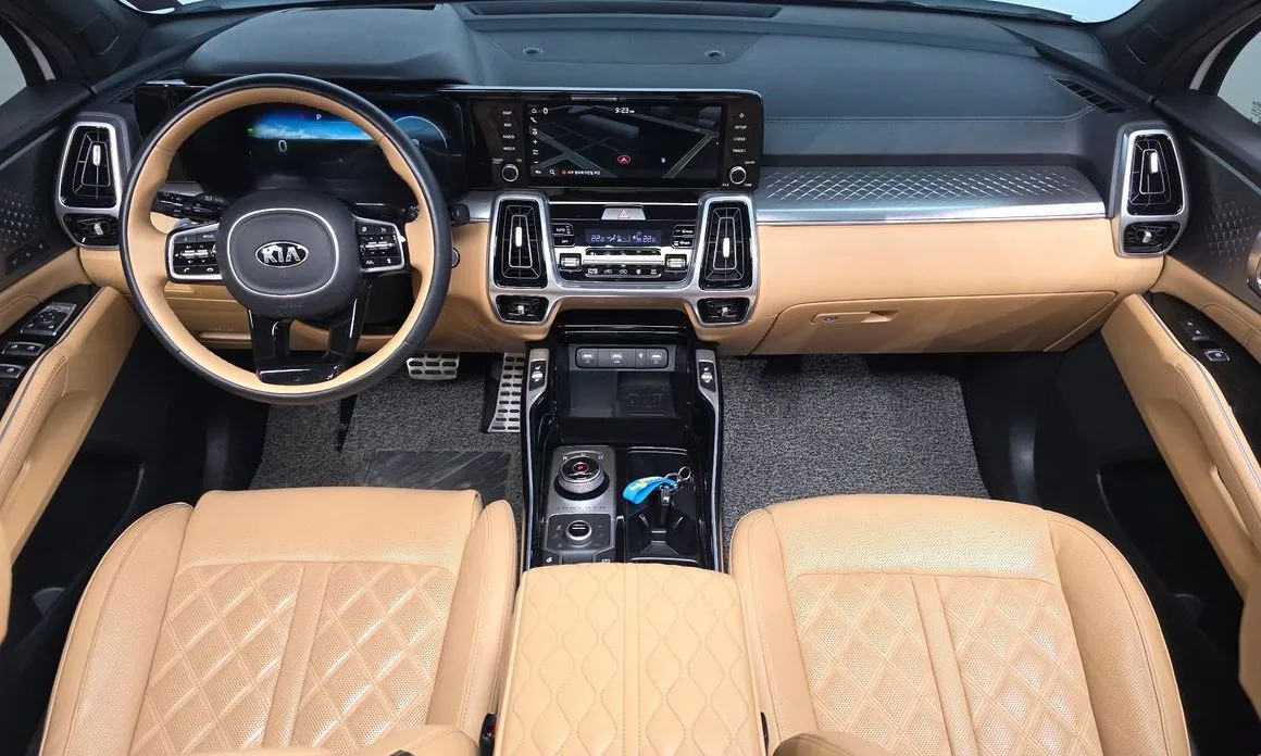 Kia Sorento — фото 9
