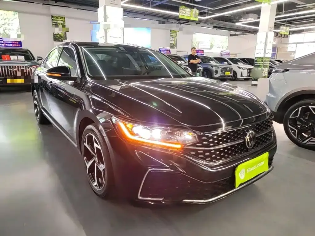 Volkswagen Passat — фото 4