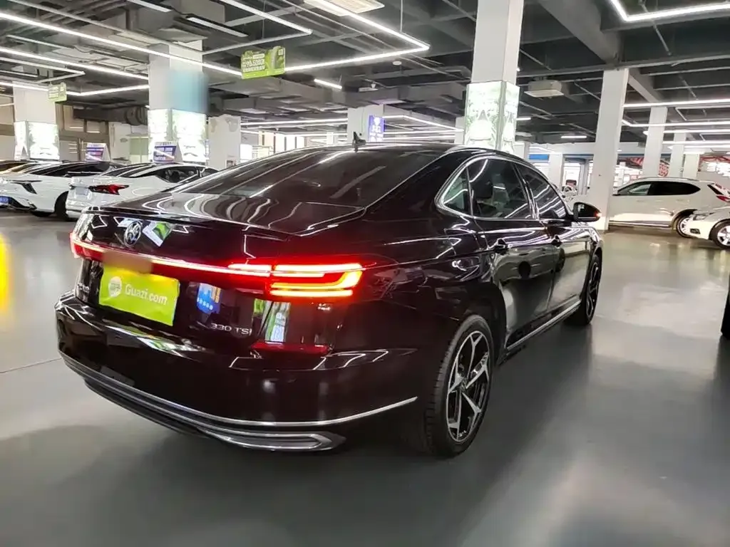 Volkswagen Passat — фото 6