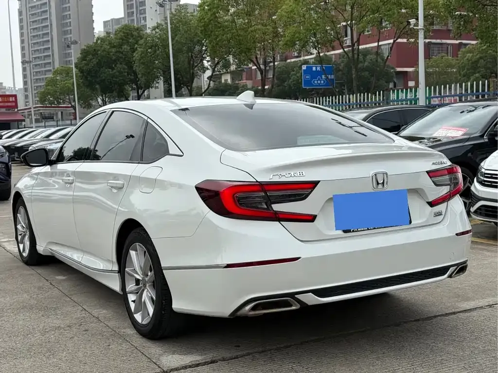 Honda Accord 2023 из CN, фото 8