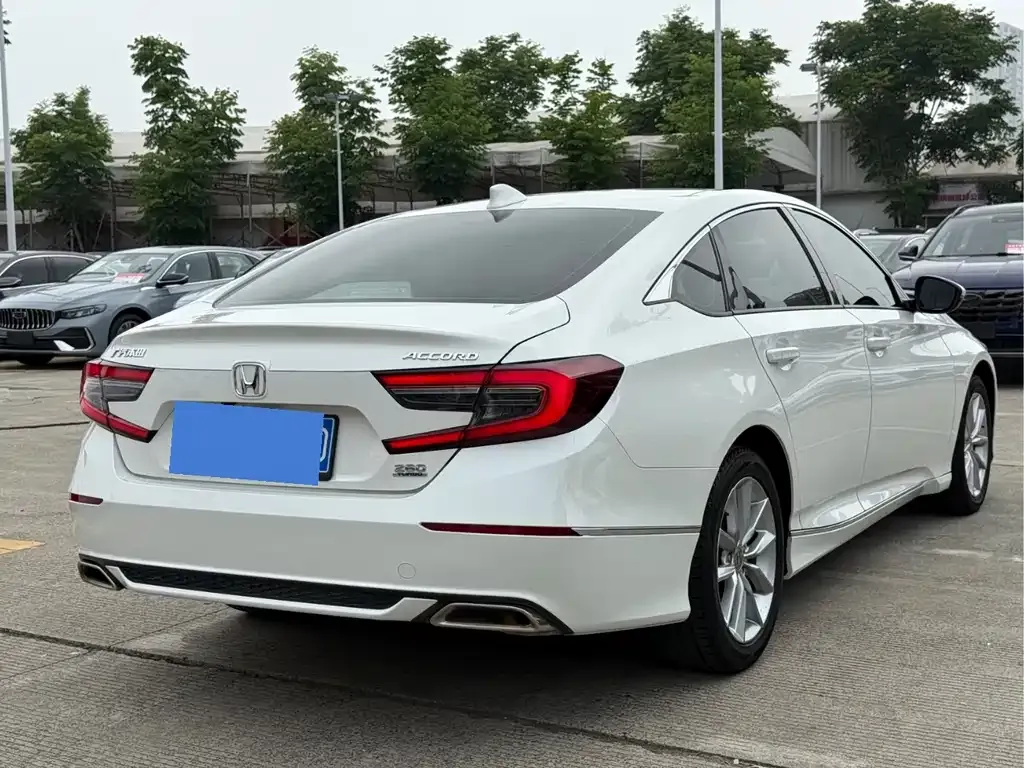 Honda Accord 2023 из CN, фото 9