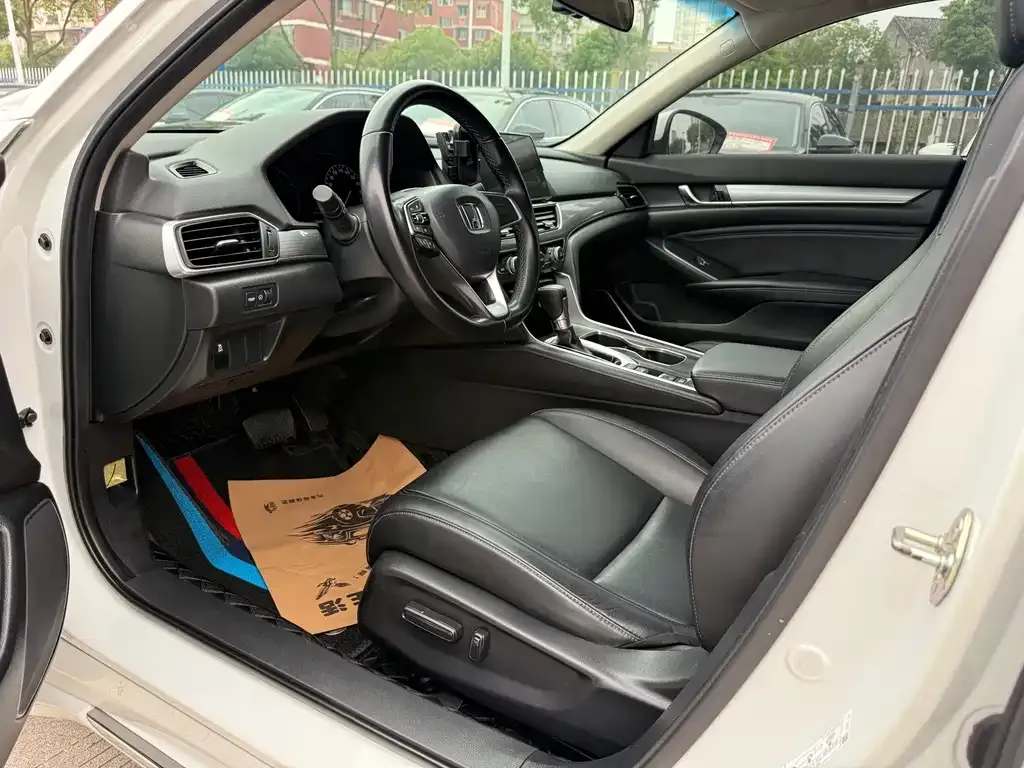 Honda Accord 2023 из CN, фото 4