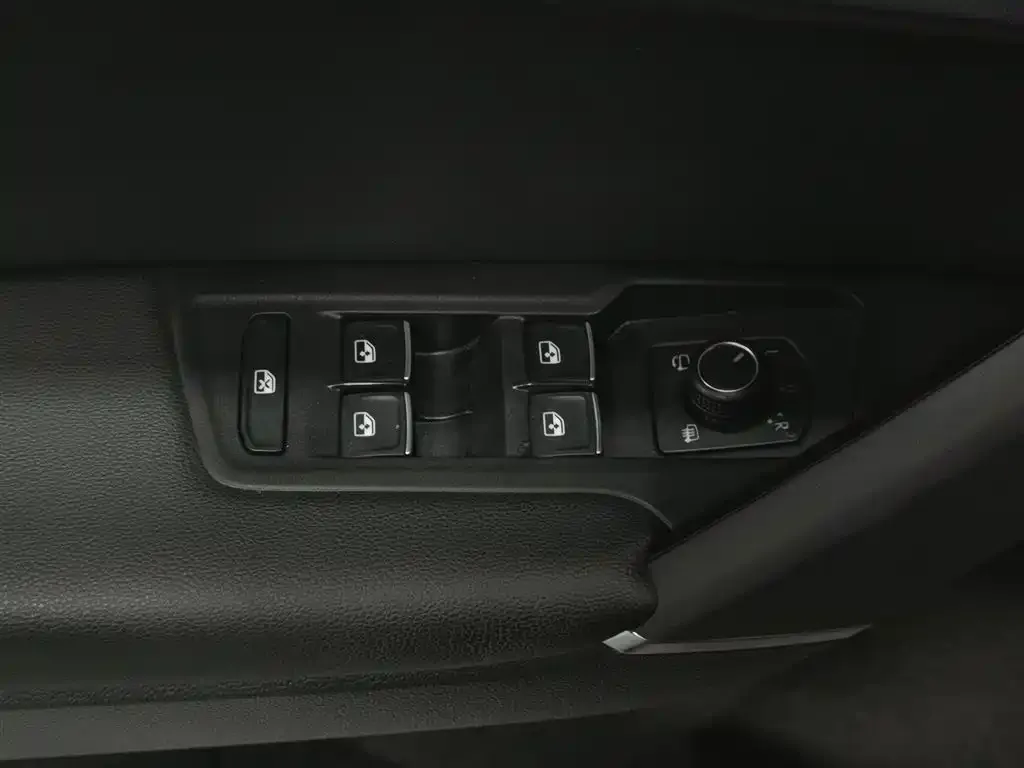 Volkswagen 探岳 PHEV 2022 из CN, фото 3